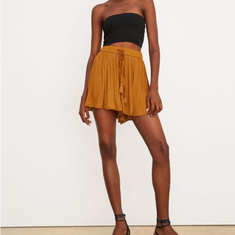 Zara Pleated Flowy Shorts